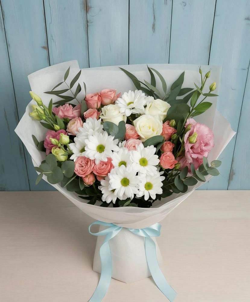 Букет цветов из: Розы, Лизиантусы и Хризантемы в Перхушково