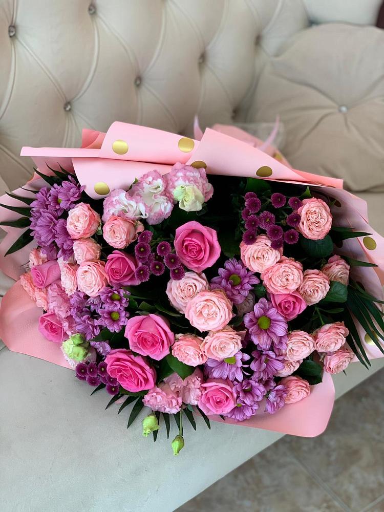 Букет цветов из: Хризантемы, Розы и Лизиантусы в Перхушково