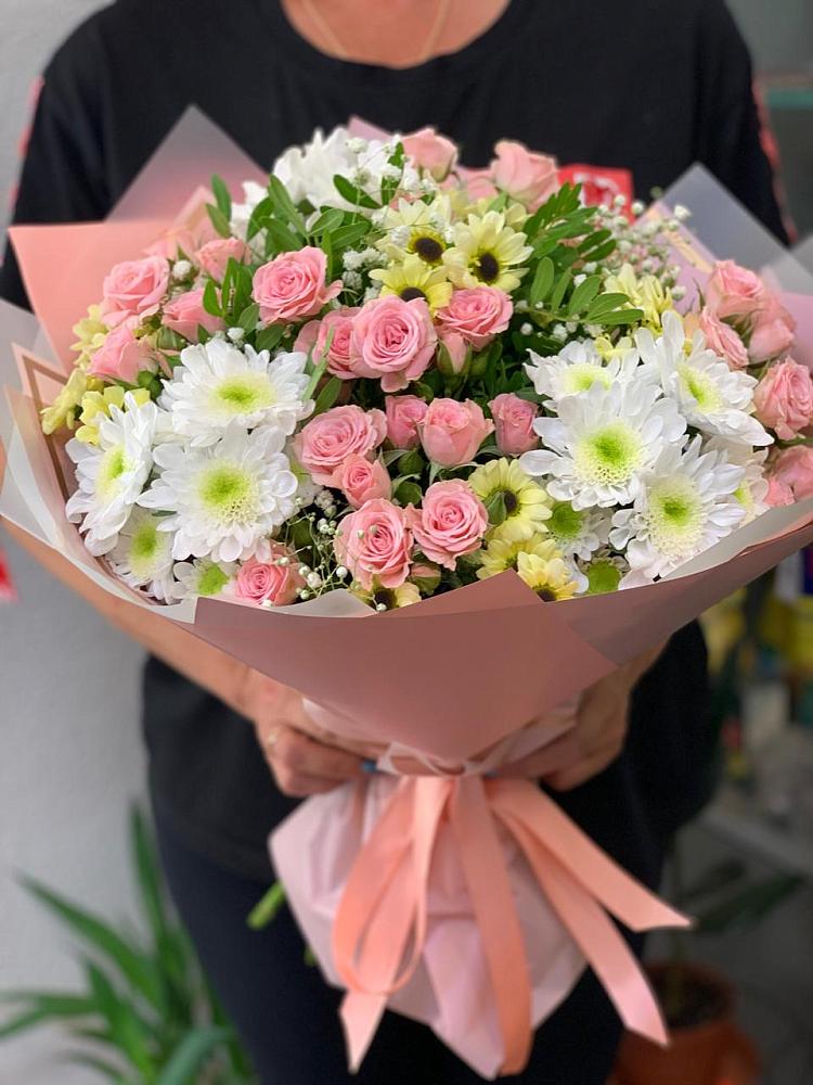 Букет цветов из: Розы и Хризантемы в Перхушково