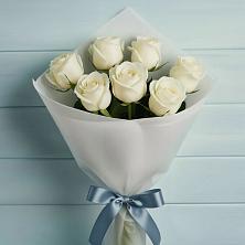 Букет 7 Белых роз Эдлесс Лав в Перхушково
