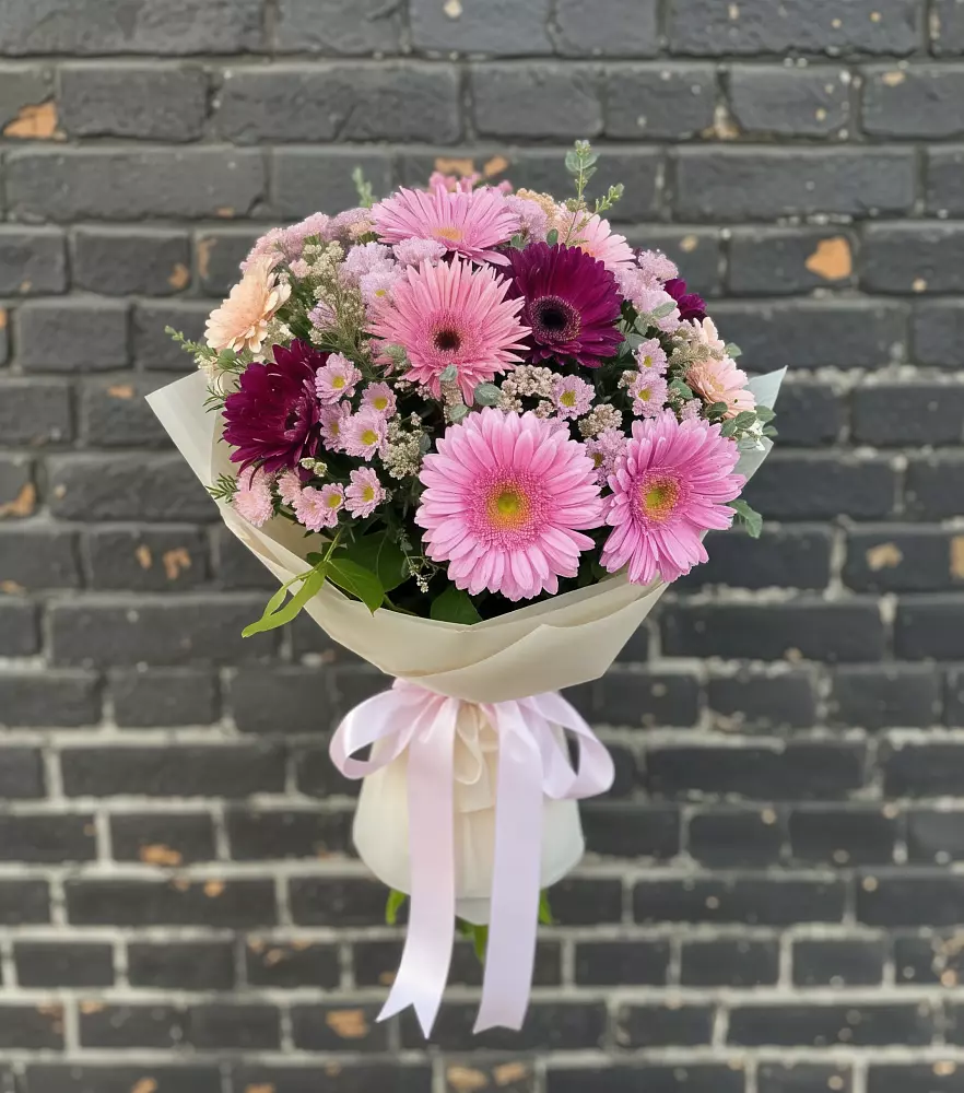 Букет цветов из: Герберы и Хризантемы в Перхушково