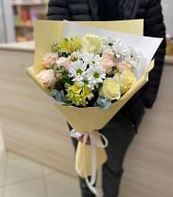 Букет цветов из:  Альстромерии, Розы и Хризантемы в Перхушково