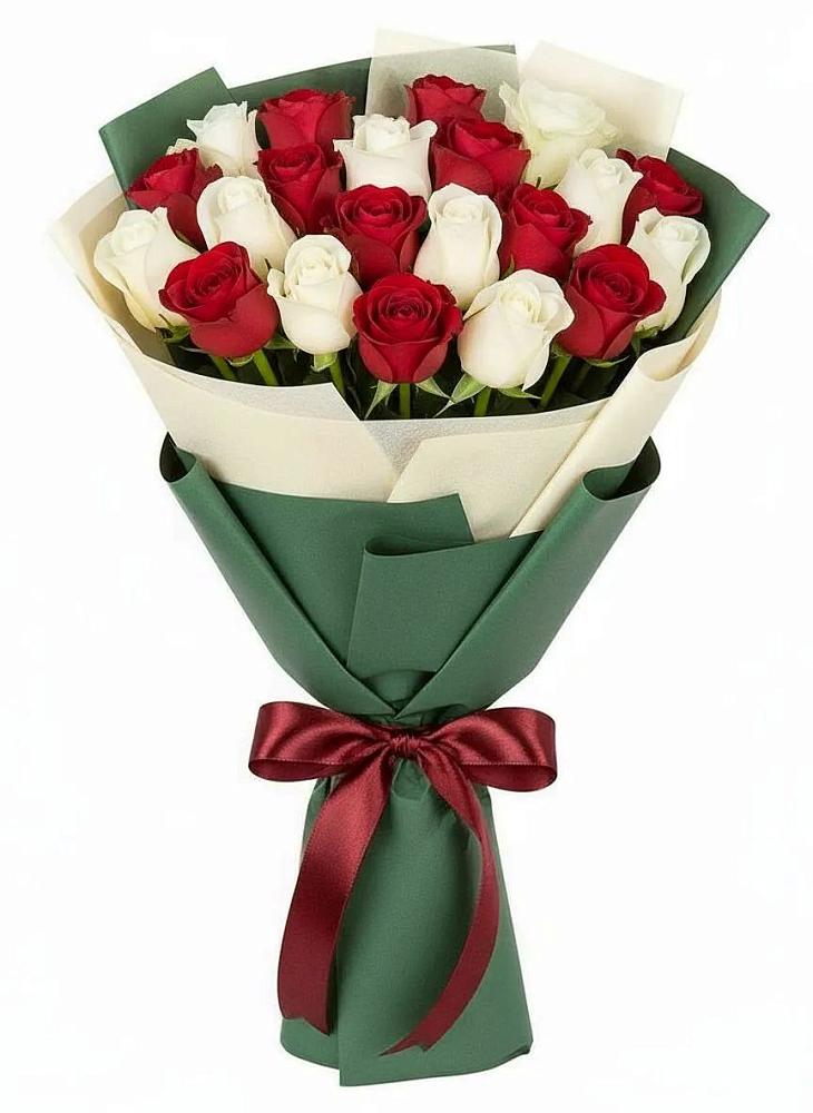 Букет Микс из красных и белых роз в Перхушково
