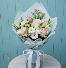 Букет цветов из:  Розы и Лизиантусы в Перхушково