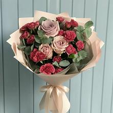 Букет цветов из:  Гвоздики и Розы в Перхушково